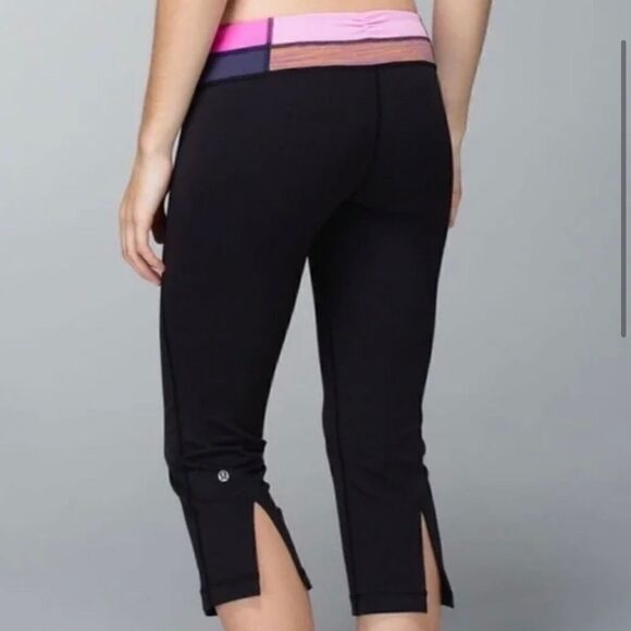 Lululemon Gather & Grow Crop Black Pink Trim - Picture 4 of 14